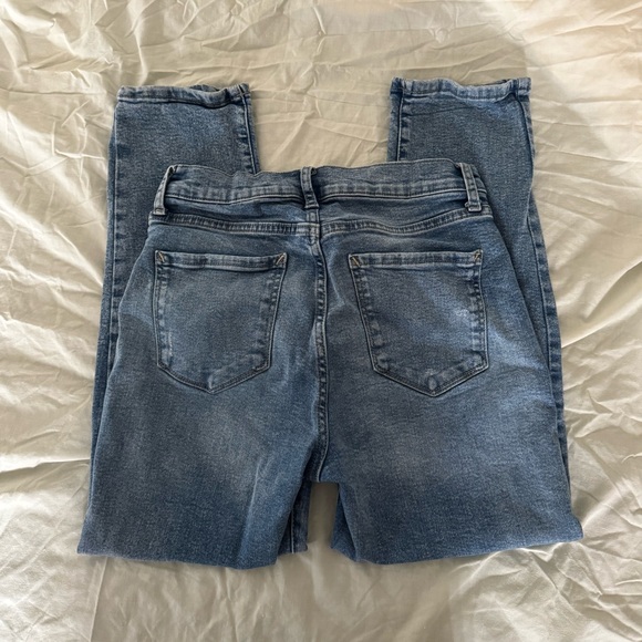 High Rise Straight Jeans - Picture 4 of 5